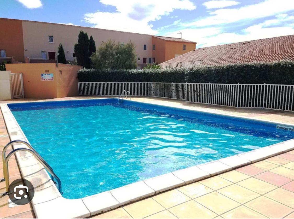 Pavillon 20M De La Plage Des Ayguades Gruissan Exterior foto