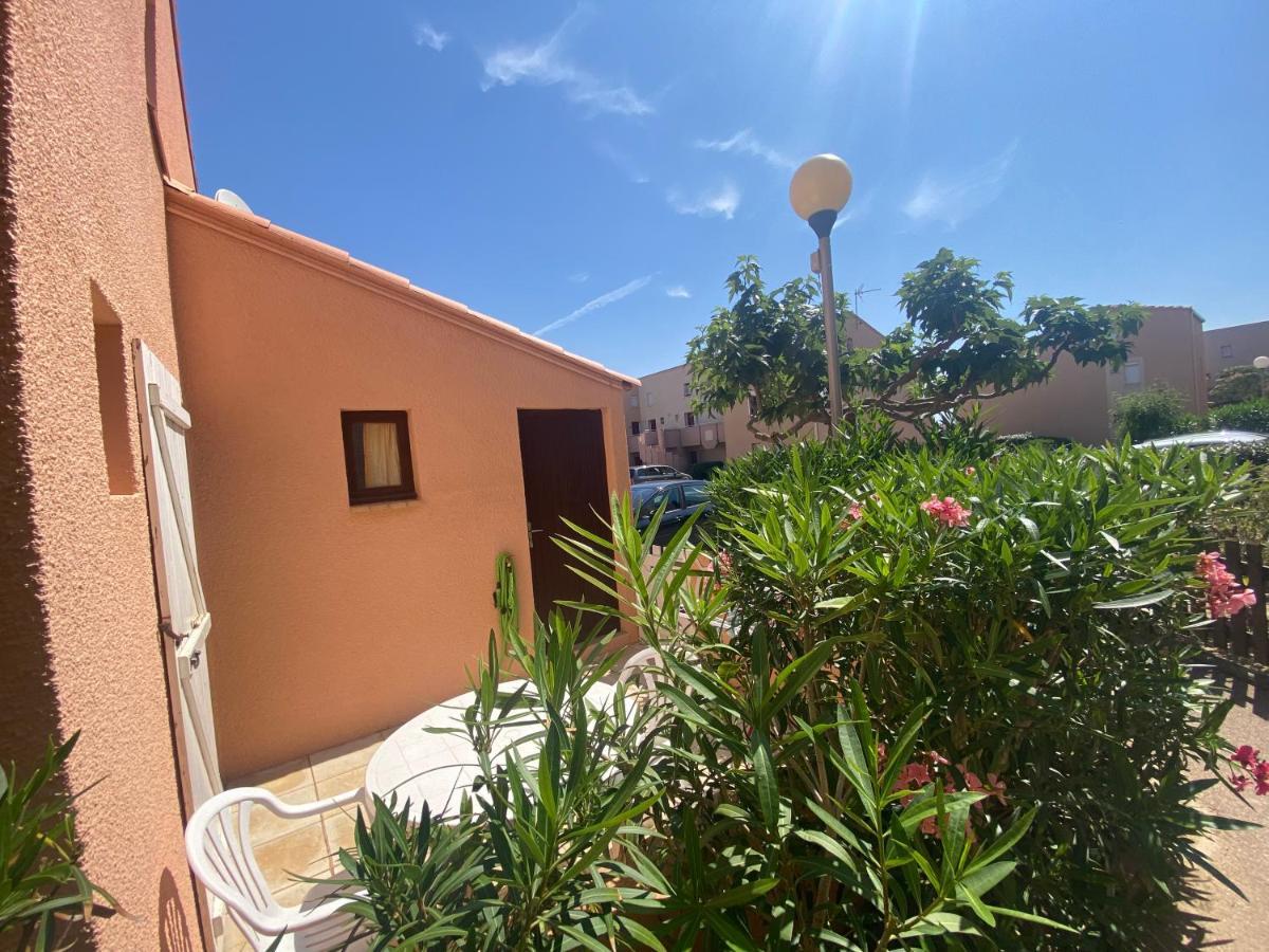 Pavillon 20M De La Plage Des Ayguades Gruissan Exterior foto